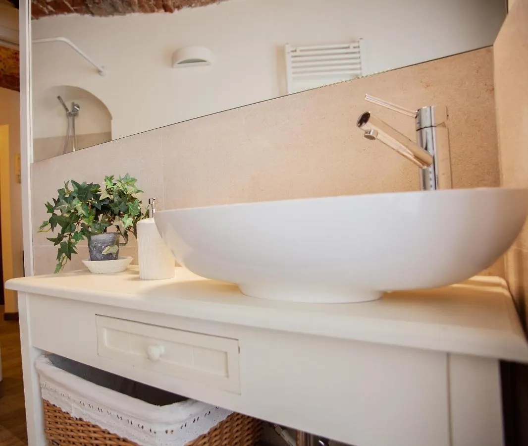Bnbutler - Alfieri, 15 - Vecchie Atmosfere Apartment Milan 0*,  Italy